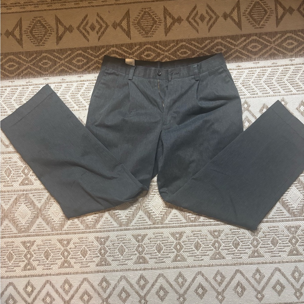 Dockers Gray Dress Pants Classic Straight-Leg (33x34)